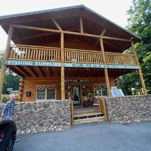 Harman’s Luxury Log Cabins photo