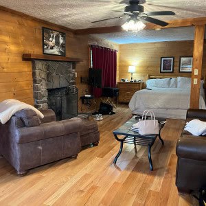 Harman’s Luxury Log Cabins photo